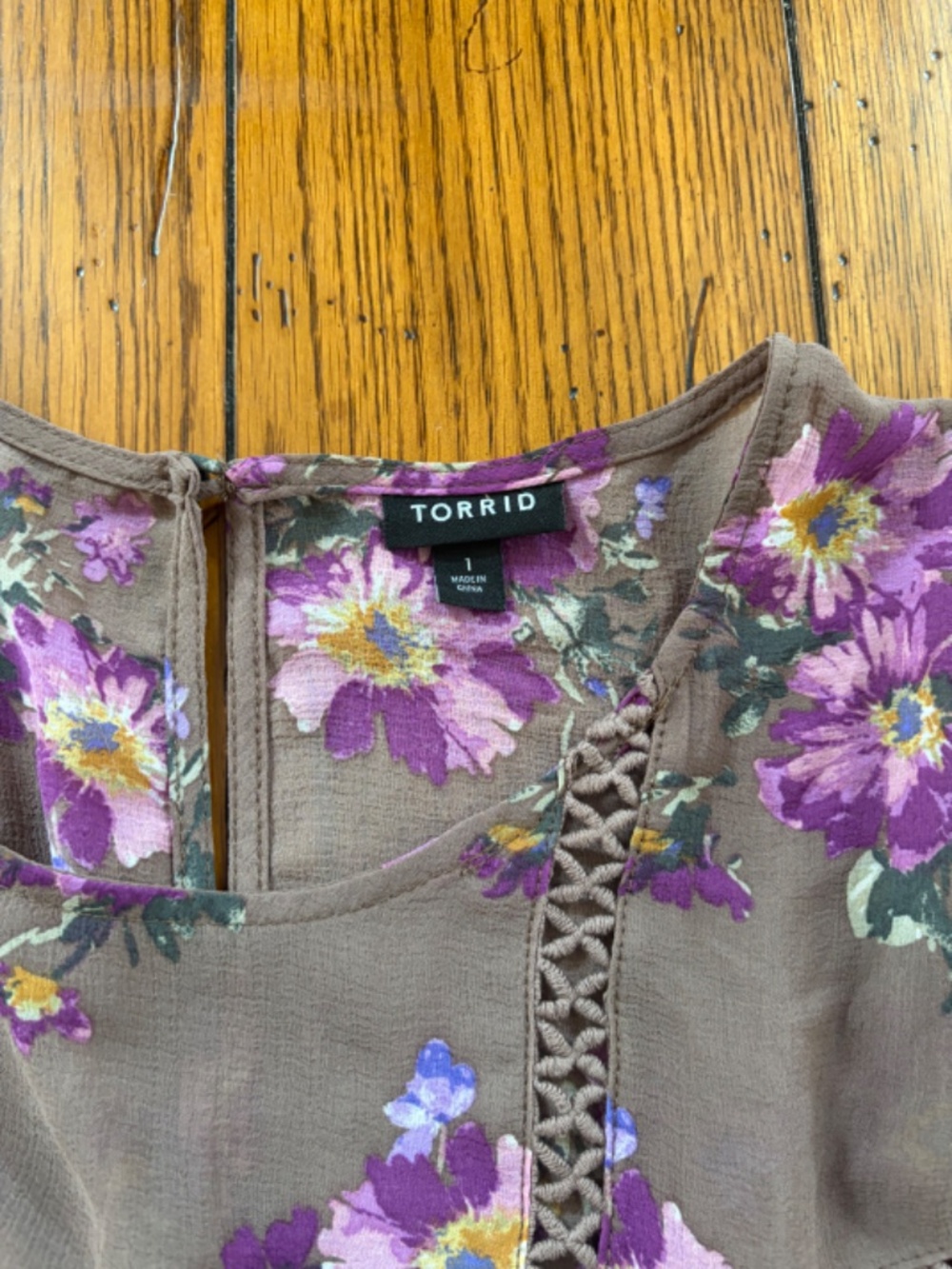 Torrid Top - Picture 2 of 3